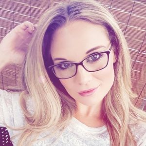 Meet your Posher, Bailey